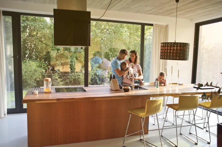 Simplifying Contemporary Kitchen Designs for Families